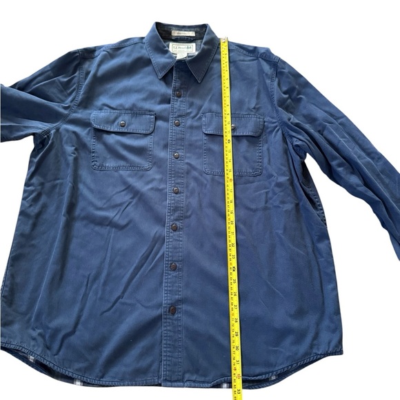Vintage LL Bean Flannel Lined Button Down Shirt Navy Blue Mens XL REG - Picture 2 of 5
